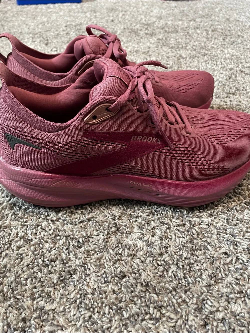 Women’s Brooks Glycerin 22 Running Sneakers